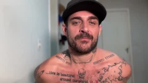 Snapshot of californiabrazilian chatting on 03-20-26, 11:53 CaliforniaBrazilian online show from 03-20-26, 11:53