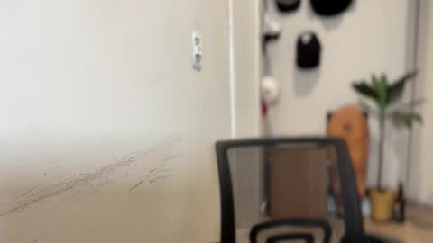 Snapshot of californiabrazilian chatting on 03-22-26, 12:47 CaliforniaBrazilian online show from 03-22-26, 12:47