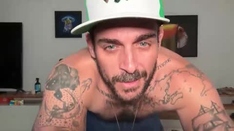 Snapshot of californiabrazilian chatting on 03-28-26, 11:15 CaliforniaBrazilian online show from 03-28-26, 11:15