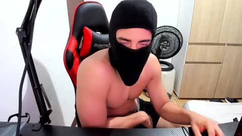 calihotcaliente27 online show from 02-12-25, 10:35