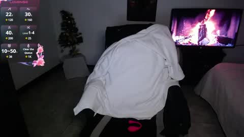 caliope_goddess1 online show from 12-17-24, 10:12