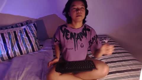 Sofia online show from 10-18-25, 08:09