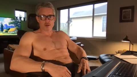 Snapshot of calirsedmo chatting on 02-13-26, 08:27 calirsedmo online show from 02-13-26, 08:27