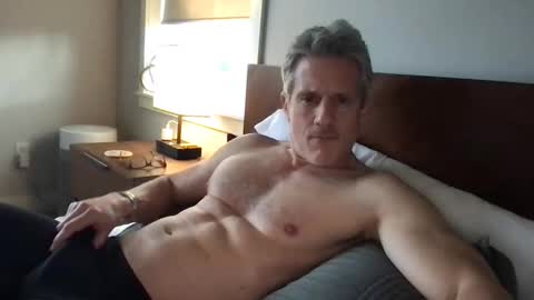 Snapshot of calirsedmo chatting on 03-17-26, 01:10 calirsedmo online show from 03-17-26, 01:10