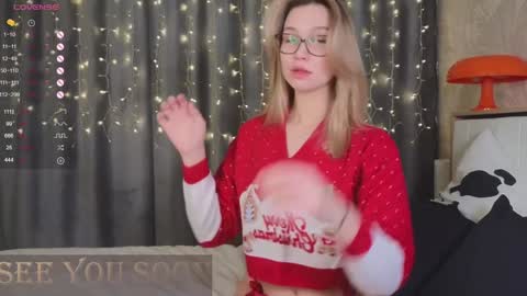 Snapshot of call__me_mommy_ chatting on 01-13-25, 03:58 Nancy Please thumbs up me online show from 01-13-25, 03:58