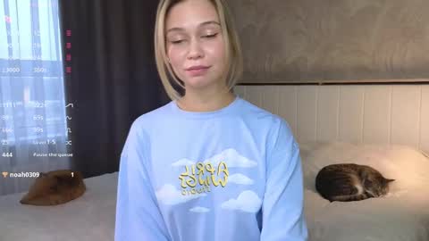 Snapshot of call__me_mommy_ chatting on 03-05-25, 01:17 Nancy Please thumbs up me online show from 03-05-25, 01:17