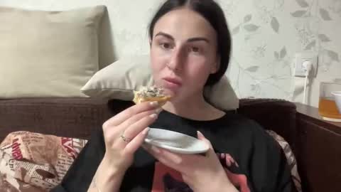 Anna online show from 05-11-26, 07:11