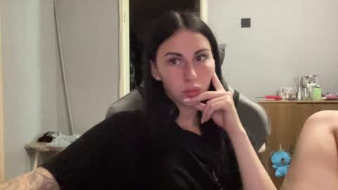 Anna online show from 06-17-26, 07:22
