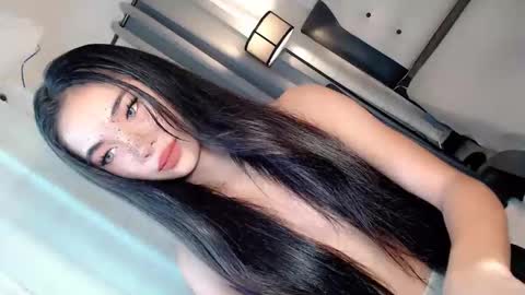 Snapshot of call_me_nina chatting on 06-02-26, 01:18 call_me_nina online show from 06-02-26, 01:18
