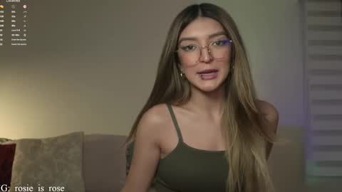 Snapshot of call_me_rosie chatting on 02-14-26, 12:29 online show from 02-14-26, 12:29