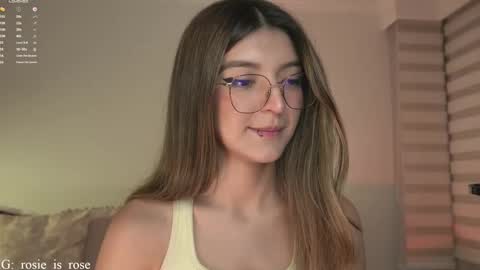 Snapshot of call_me_rosie chatting on 02-20-26, 03:14 online show from 02-20-26, 03:14