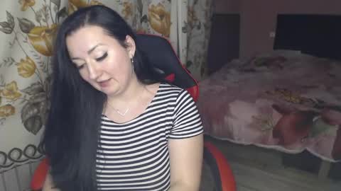 Snapshot of call_me_shaya chatting on 02-06-25, 05:19 Shaya online show from 02-06-25, 05:19