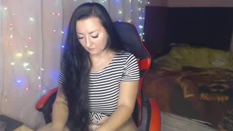 Snapshot of call_me_shaya chatting on 11-07-25, 04:40 Shaya online show from 11-07-25, 04:40