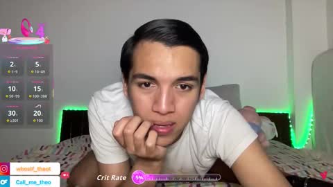 Snapshot of call_me_theo chatting on 09-25-25, 05:33 Mateo online show from 09-25-25, 05:33