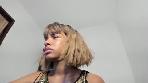 Snapshot of calliedemon_ chatting on 03-25-26, 05:02 Callie online show from 03-25-26, 05:02