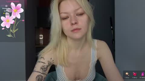 Robin online show from 06-30-26, 02:34
