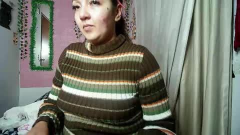 Snapshot of callme_lolas chatting on 04-25-26, 02:03 paula online show from 04-25-26, 02:03