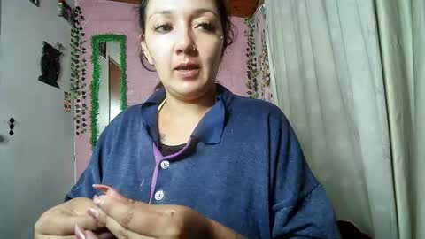 Snapshot of callme_lolas chatting on 05-16-26, 12:07 paula online show from 05-16-26, 12:07
