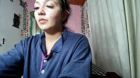 Snapshot of callme_lolas chatting on 05-16-26, 12:29 paula online show from 05-16-26, 12:29