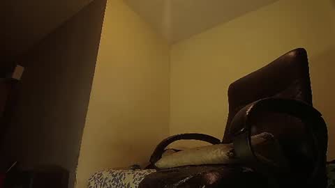 Snapshot of callmeenzo1 chatting on 06-22-26, 06:49 callmeenzo1 online show from 06-22-26, 06:49