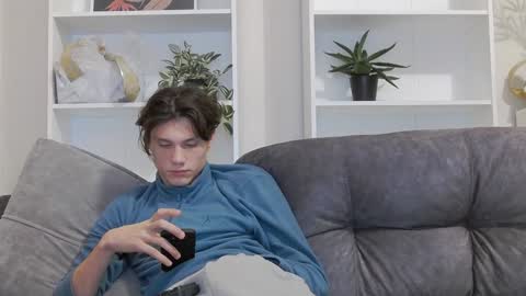 Snapshot of calvin_cay chatting on 01-31-25, 01:54 Calvin online show from 01-31-25, 01:54