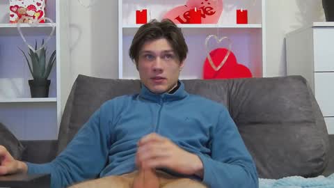 Snapshot of calvin_cay chatting on 02-07-25, 07:49 Calvin online show from 02-07-25, 07:49