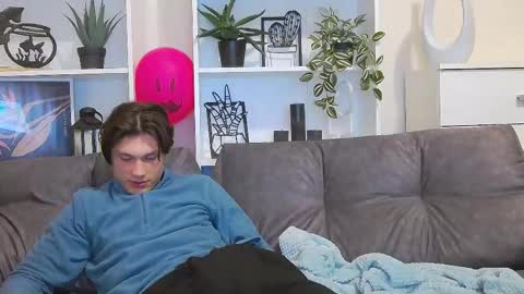 Snapshot of calvin_cay chatting on 02-23-25, 10:53 Calvin online show from 02-23-25, 10:53