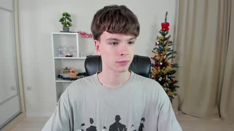 Hey I am Calvin  online show from 01-04-25, 07:02