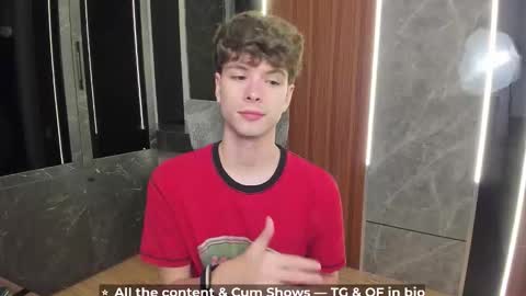 Snapshot of calvin_loves_you chatting on 03-29-26, 05:24 Hey I am Calvin online show from 03-29-26, 05:24