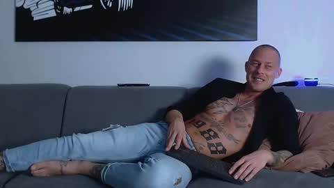 Calvin  online show from 12-13-24, 01:59