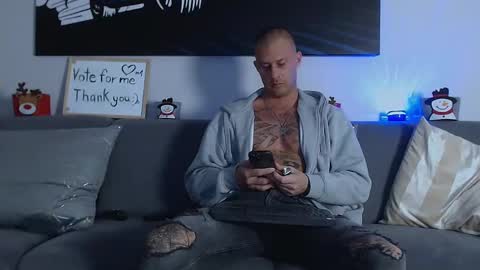 Calvin  online show from 12-18-24, 09:18