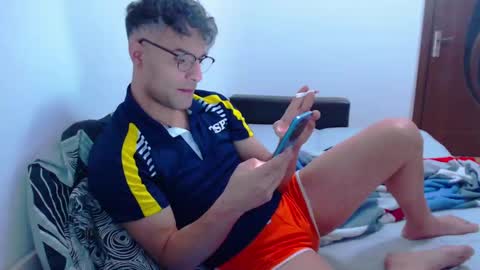 Snapshot of calvinjohnlad chatting on 01-05-25, 04:27 Calvinjohnlad online show from 01-05-25, 04:27