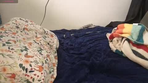 Calypso online show from 10-07-25, 04:42