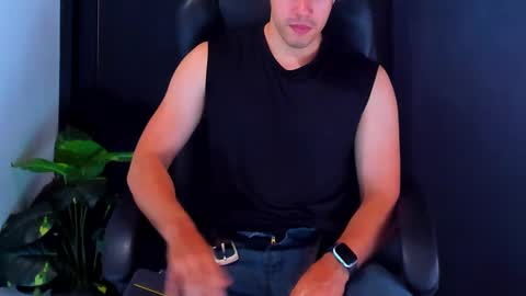 Snapshot of camara110 chatting on 12-26-24, 12:25 camara110 online show from 12-26-24, 12:25