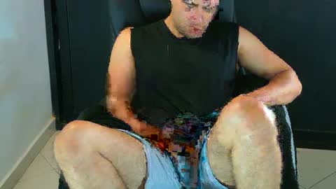 Snapshot of camara110 chatting on 02-04-25, 04:39 camara110 online show from 02-04-25, 04:39