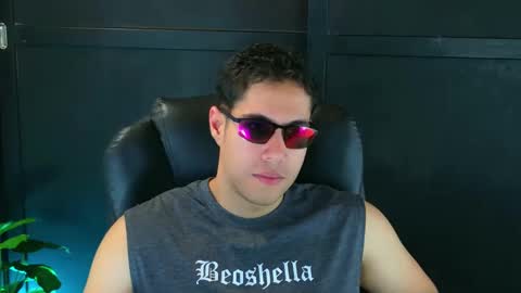Snapshot of camara110 chatting on 02-13-25, 08:45 camara110 online show from 02-13-25, 08:45