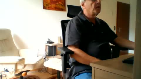 camcologne online show from 06-12-26, 08:24