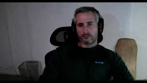 Snapshot of camcrusader chatting on 10-02-25, 11:01 herp derp online show from 10-02-25, 11:01