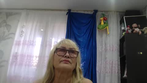 Snapshot of camdiva1 chatting on 09-27-25, 11:59 CamDiva1 online show from 09-27-25, 11:59