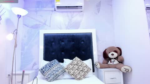  Cameron Cutee  online show from 01-27-25, 07:03