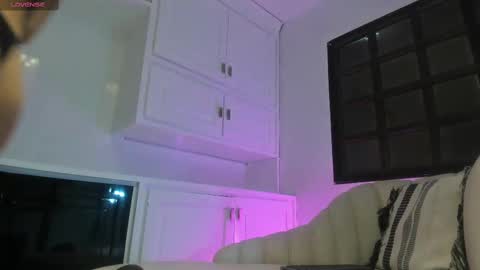  Cameron Cutee  online show from 09-10-25, 11:32