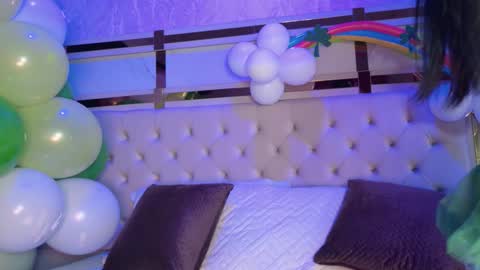 Snapshot of cameron_hearts chatting on 03-16-26, 12:09 cameron_hearts online show from 03-16-26, 12:09