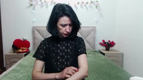 Snapshot of cameronenns chatting on 03-25-26, 02:01 Cameronenns online show from 03-25-26, 02:01