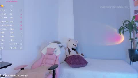 Lina  online show from 12-10-24, 11:00