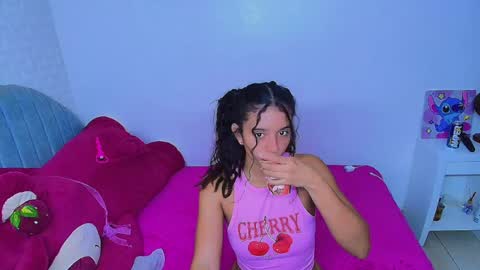 Snapshot of cami_bunnygirlx chatting on 04-11-26, 04:44 CAMI online show from 04-11-26, 04:44