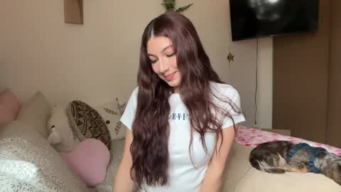 Snapshot of cami_calderon chatting on 04-03-26, 07:23 Camila online show from 04-03-26, 07:23