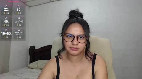 Camila Valbuena online show from 09-29-25, 09:41