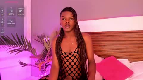 camiestrada online show from 01-10-25, 07:46