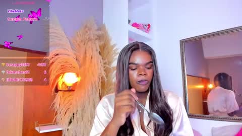 camiestrada online show from 03-09-25, 06:54