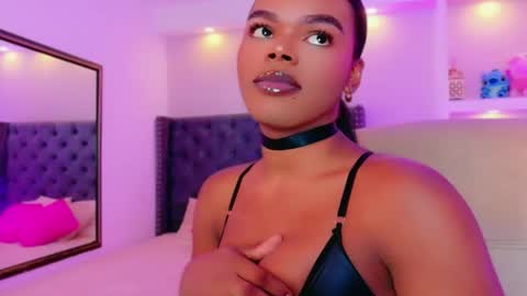 camiestrada online show from 09-29-25, 09:19